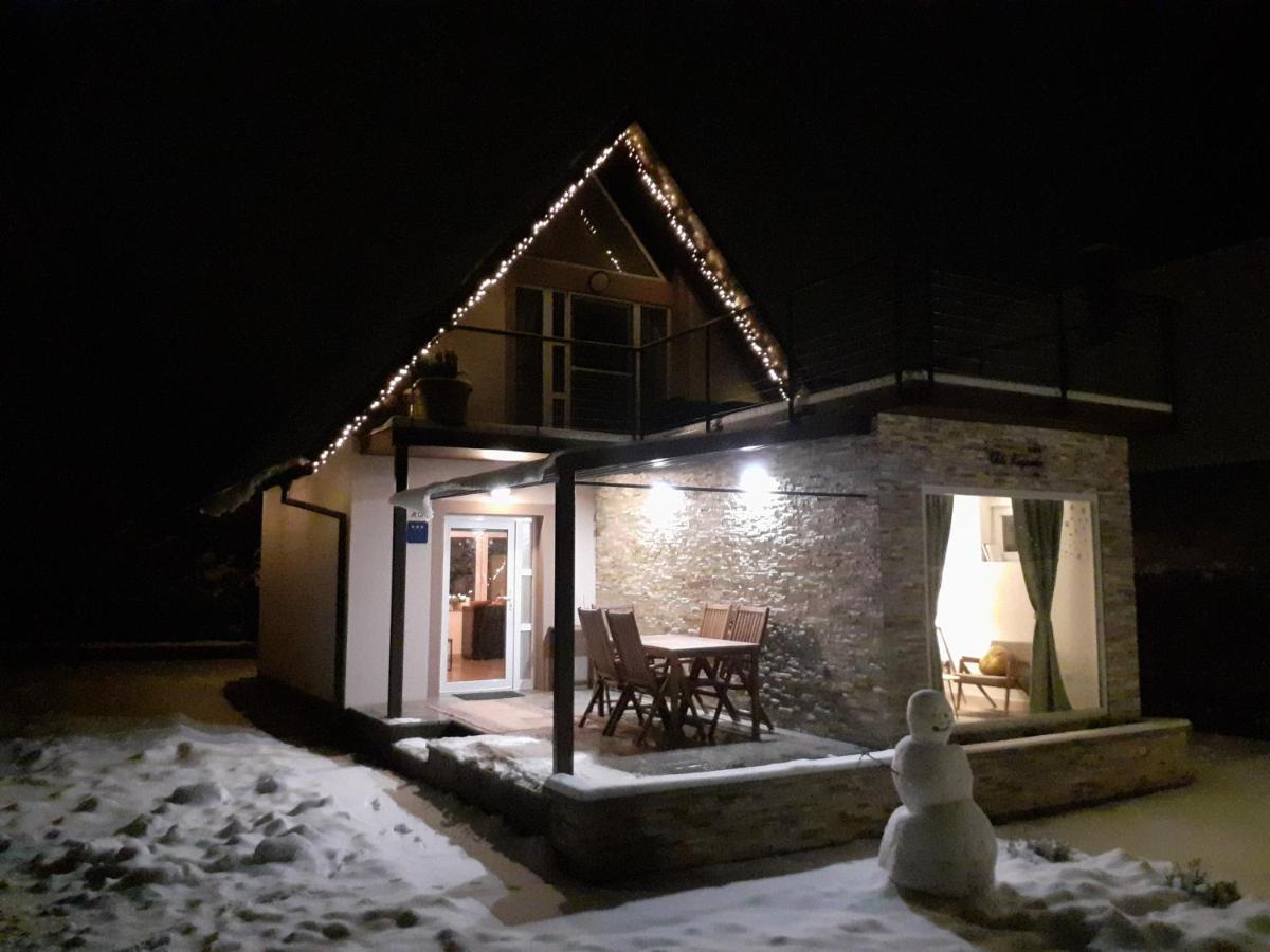 Vila Kosjenka On Lake Sabljaci Ogulin Eksteriør billede